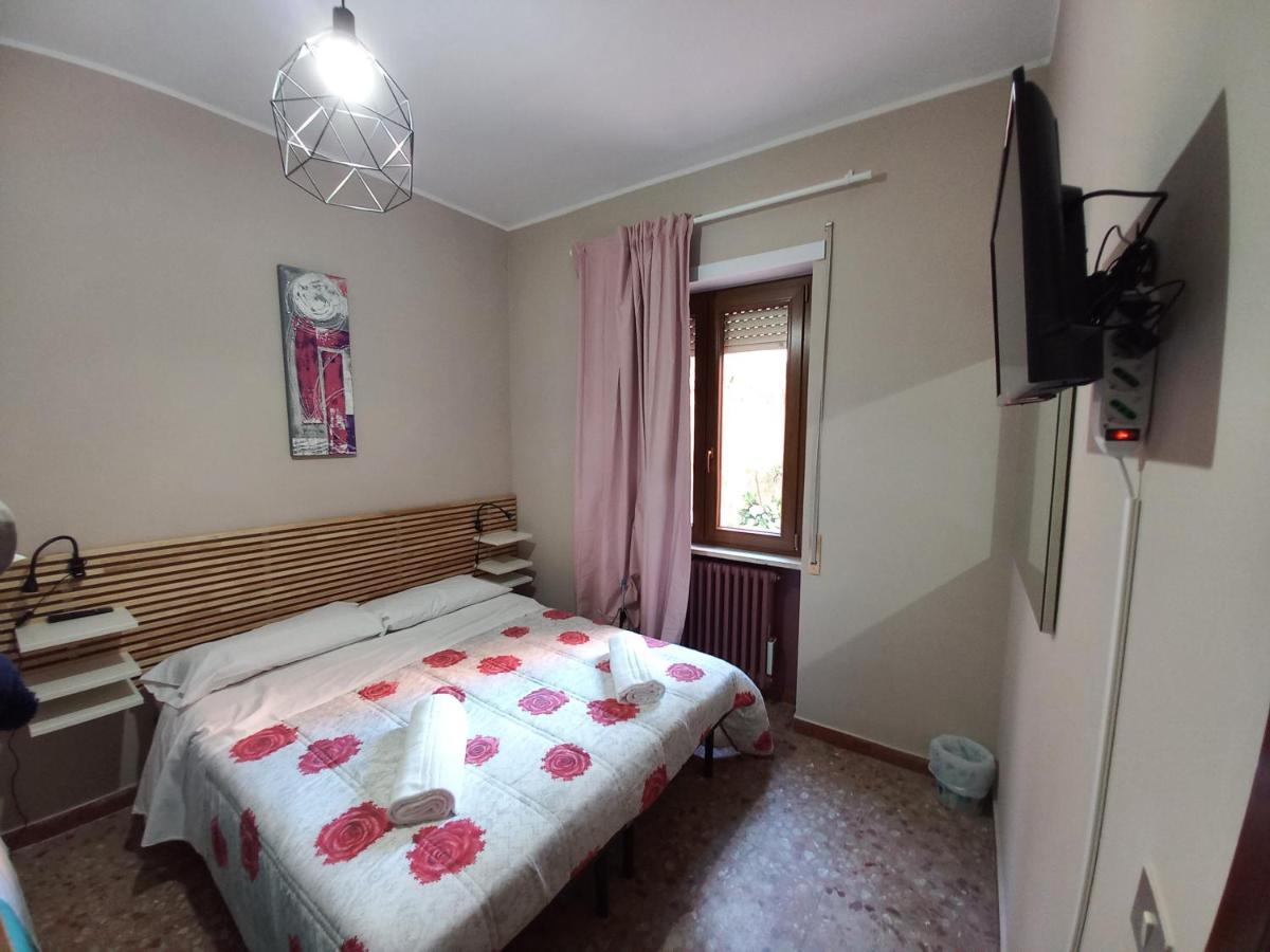 B&B Del Viale L'Aquila Bagian luar foto